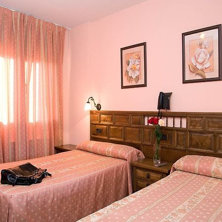 Hotel Rural "Victoria" Уманес Номер фото
