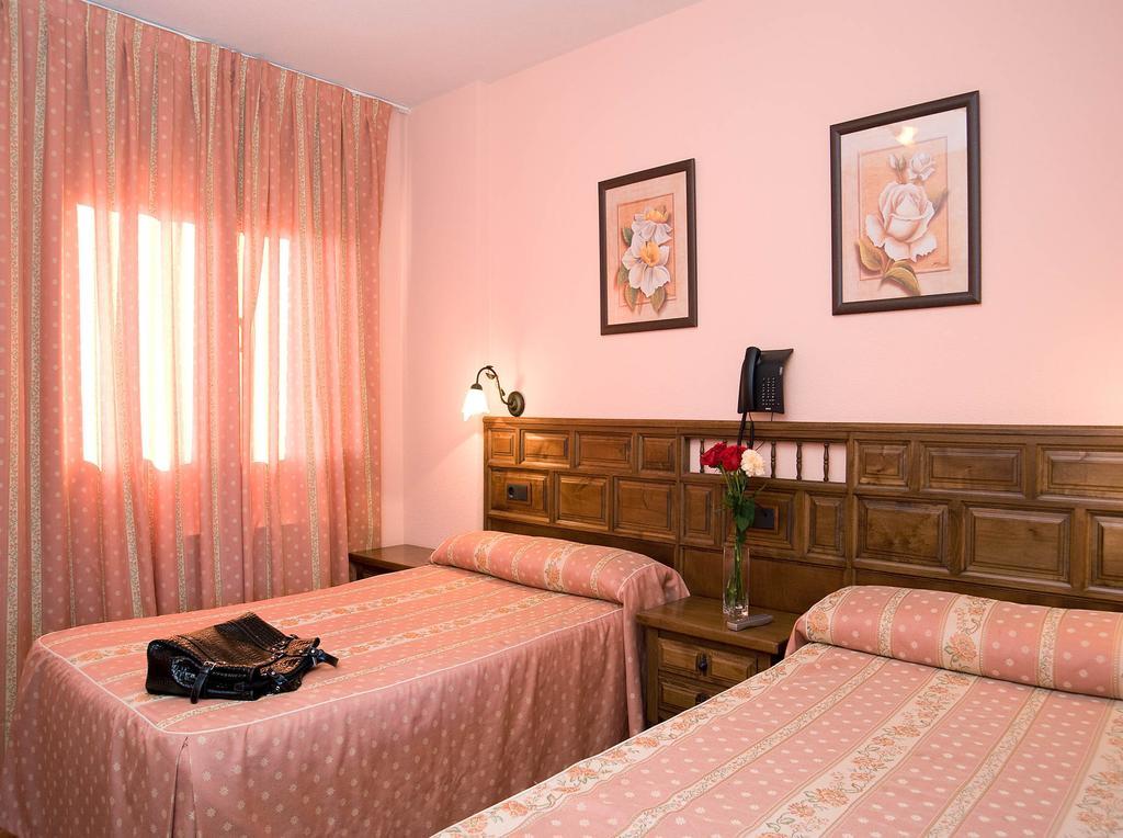 Hotel Rural "Victoria" Уманес Номер фото